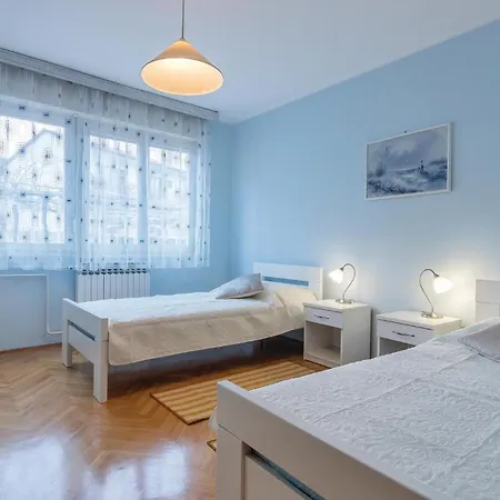 Stunning Apartment In Pula