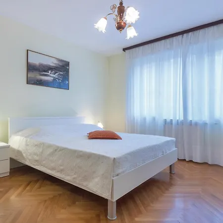 2 Bedroom In Apartman *