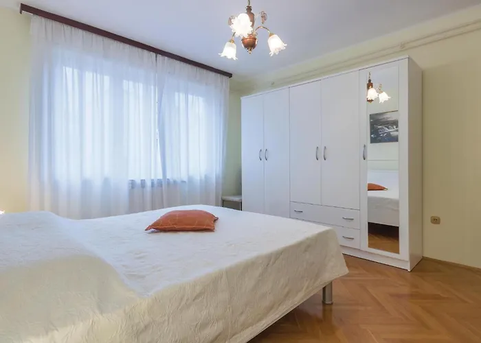 Lejlighed 2 Bedroom In Pula