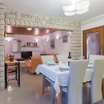 Διαμέρισμα 2 Bedroom In Πούλα